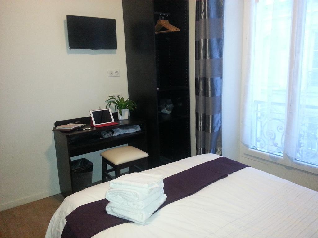 Hotel Du Quai De Seine Paris Oda fotoğraf